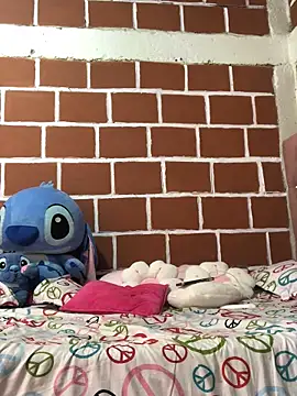 Rachellcooperrr online show from April 5, 6:25 pm