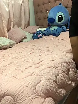 Rachellcooperrr online show from January 18, 3:54 am