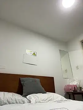 Rachellcooperrr online show from February 15, 10:30 pm