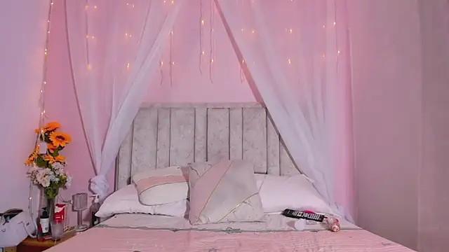 Rachellcooperrr online show from September 13, 10:15 am