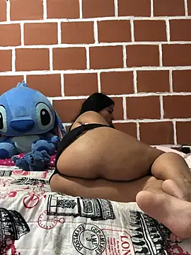 Rachellcooperrr online show from March 29, 8:32 pm