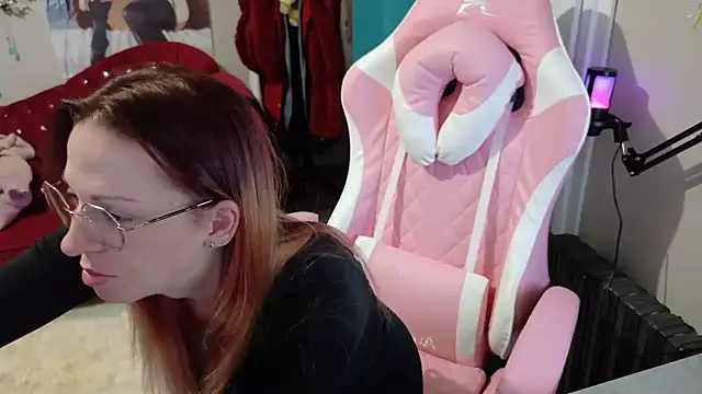 rubystrip online show from December 19, 9:17 pm