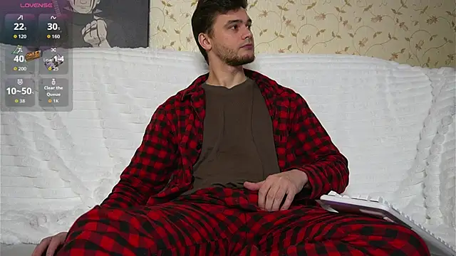 johnstoneisland online show from December 22, 9:20 am