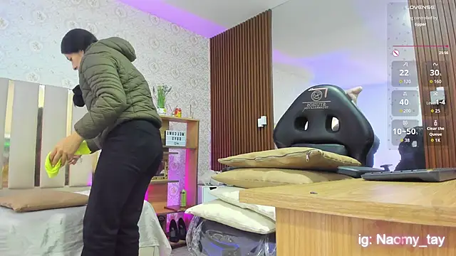 BLUE TAY1 online show from October 7, 11:55 am