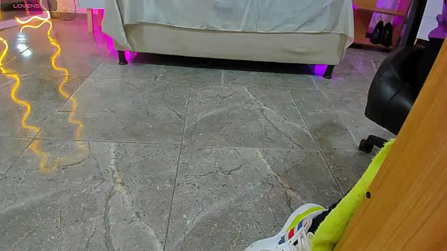 BLUE TAY1 online show from October 10, 11:33 am