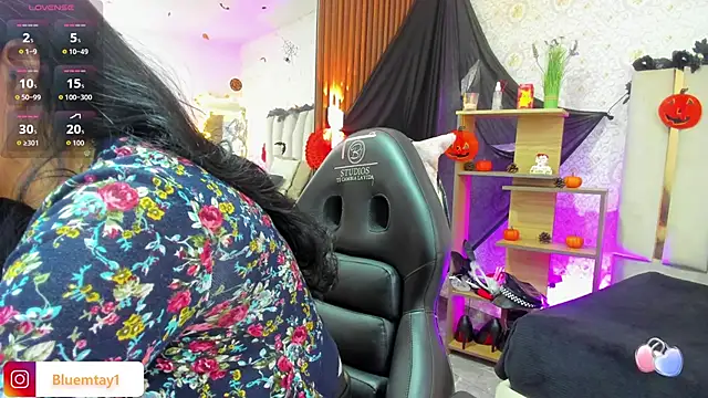 BLUE TAY1 online show from October 23, 12:04 pm