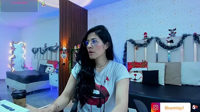 BLUE TAY1 online show from December 22, 12:05 pm