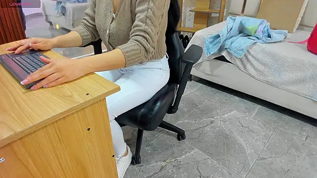 BLUE TAY1 online show from September 23, 11:39 am