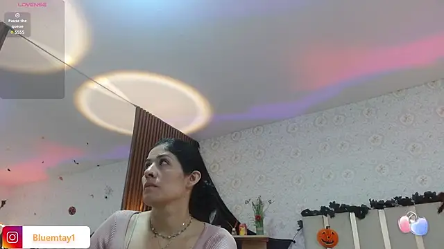 BLUE TAY1 online show from October 31, 11:51 am