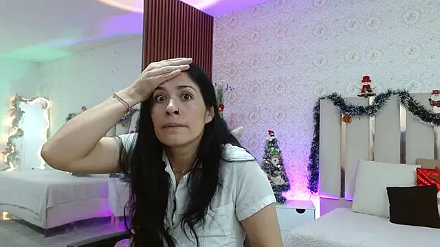 BLUE TAY1 online show from December 2, 11:45 am