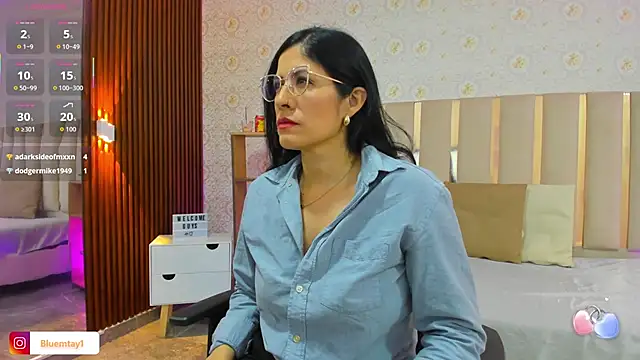 BLUE TAY1 online show from October 6, 6:41 pm