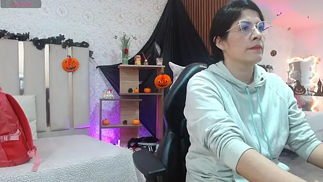 BLUE TAY1 online show from November 2, 12:10 pm