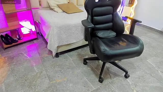 BLUE TAY1 online show from September 22, 12:00 pm