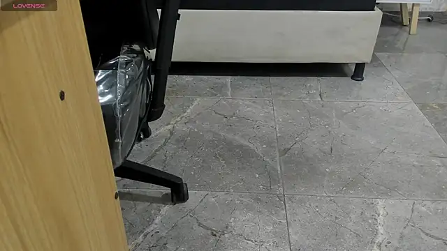 BLUE TAY1 online show from March 2, 12:01 pm