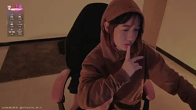 LilithCary online show from February 6, 7:54 pm