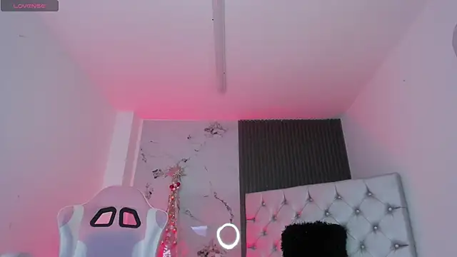 chloesagee online show from December 20, 10:12 pm