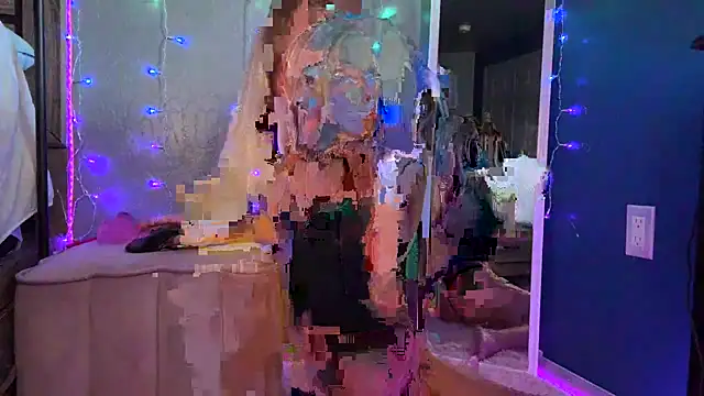 Snapshot of ajmiller25 chatting on October 21, 6:51 pm ajmiller25 online show from October 21, 6:51 pm