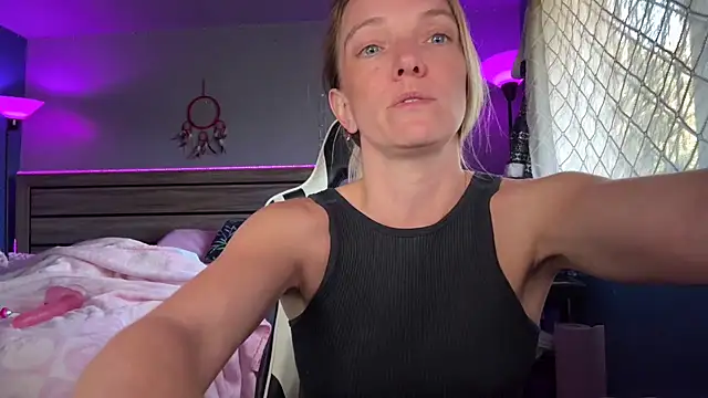 ajmiller25 online show from March 4, 8:49 pm