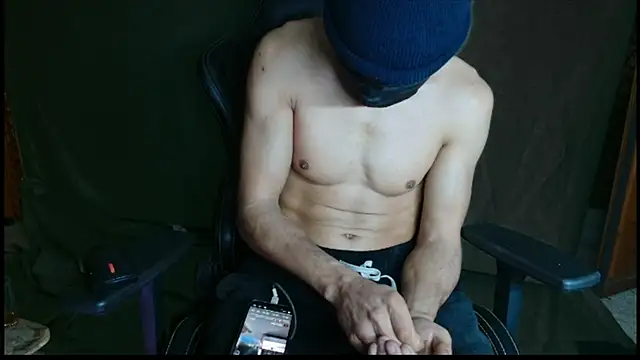 JUSTFORRICH online show from April 4, 5:25 am