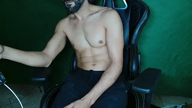 JUSTFORRICH online show from April 13, 1:42 am