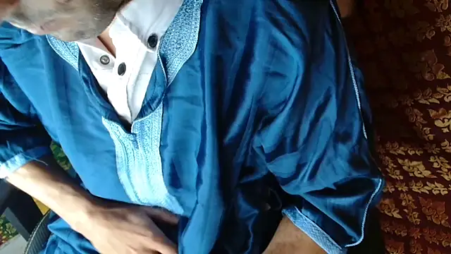 JUSTFORRICH online show from April 17, 1:14 pm