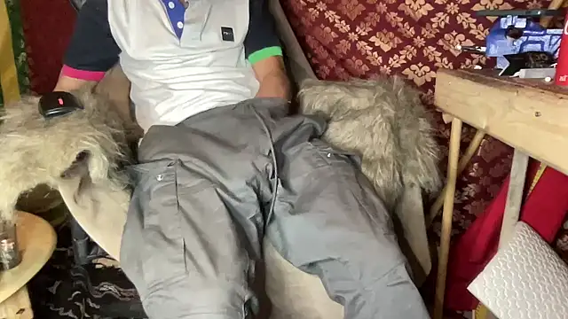 JUSTFORRICH online show from December 14, 7:30 pm