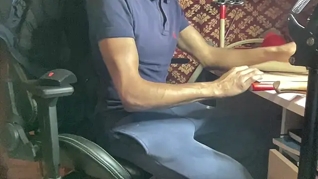 JUSTFORRICH online show from December 4, 10:31 pm