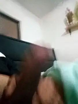 johan77esteban online show from March 28, 4:41 pm