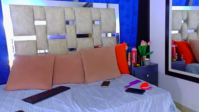 Snapshot of PerlaZultana chatting on November 26, 8:09 pm PerlaZultana online show from November 26, 8:09 pm