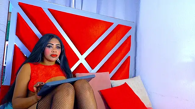 PerlaZultana online show from May 13, 3:41 pm