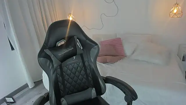 Noahcryptic online show from November 4, 6:28 am