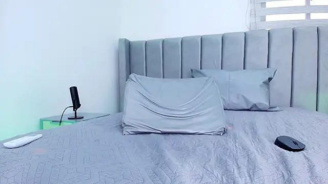 carol juicyy online show from March 6, 8:15 pm