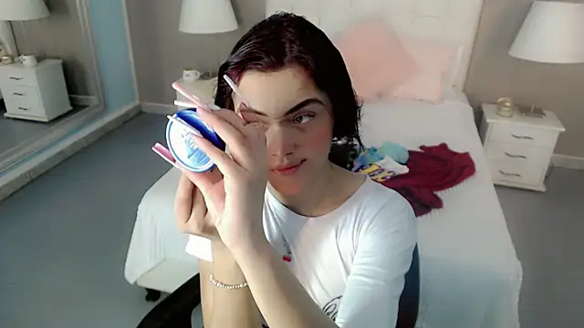 nathalialoes1 online show from November 16, 7:40 pm