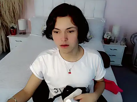 nathalialoes1 online show from November 4, 7:17 pm