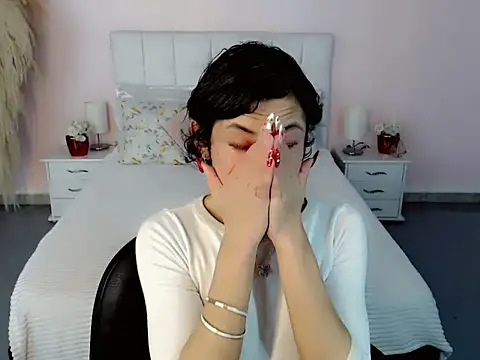 nathalialoes1 online show from October 25, 7:25 pm