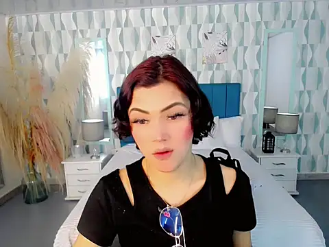 nathalialoes1 online show from November 13, 7:07 pm