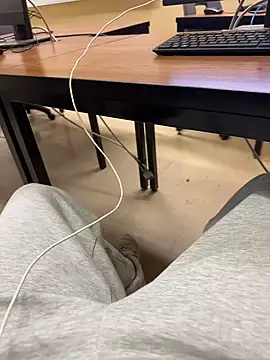 Snapshot of jayjay4you chatting on February 6, 4:58 pm jayjay4you online show from February 6, 4:58 pm