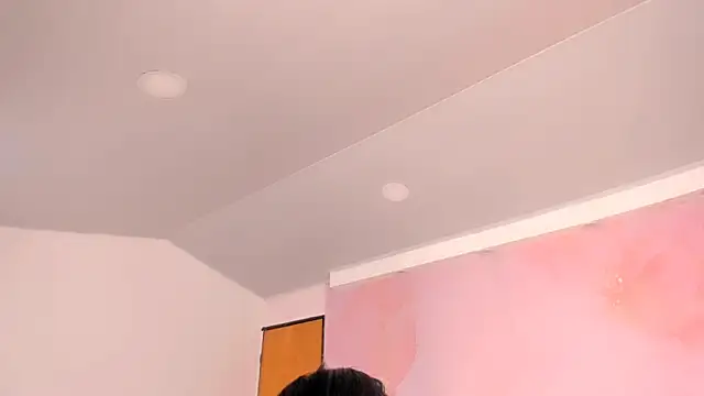 milk candy18 online show from October 4, 12:17 pm