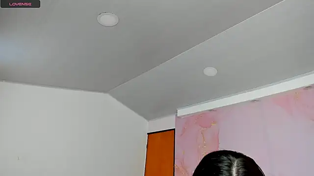 milk candy18 online show from October 1, 12:09 pm