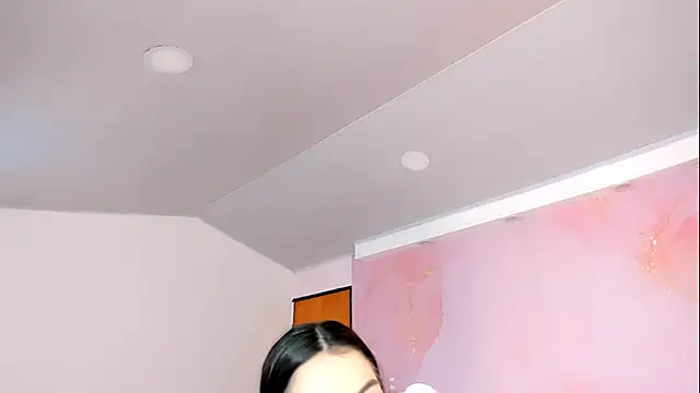 milk candy18 online show from October 5, 12:29 pm