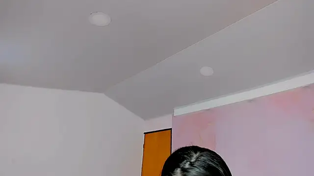 milk candy18 online show from October 9, 12:28 pm