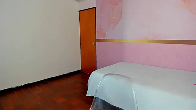 milk candy18 online show from September 17, 12:18 pm