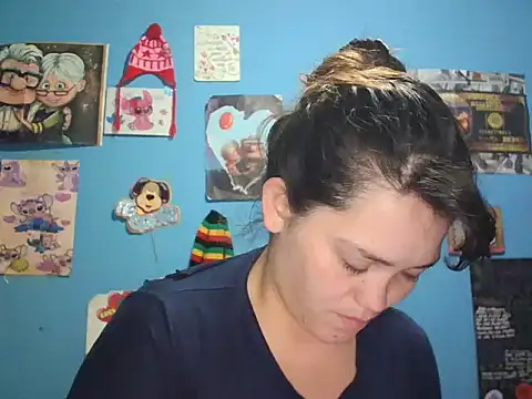 Snapshot of chanito_1421 chatting on November 21, 2:49 pm chanito 1421 online show from November 21, 2:49 pm