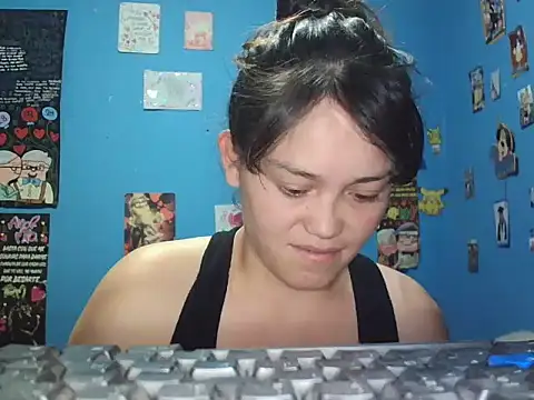 Snapshot of chanito_1421 chatting on December 4, 5:12 pm chanito 1421 online show from December 4, 5:12 pm