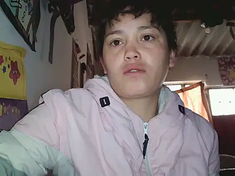Snapshot of chanito_1421 chatting on September 9, 12:47 pm chanito 1421 online show from September 9, 12:47 pm