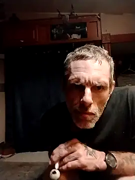 Snapshot of jarjar83 chatting on May 8, 10:41 am jarjar83 online show from May 8, 10:41 am