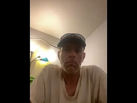 Snapshot of jarjar83 chatting on July 1, 6:47 am jarjar83 online show from July 1, 6:47 am