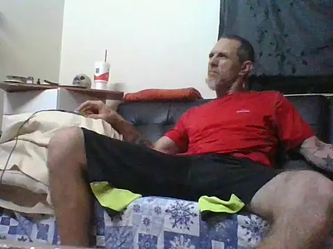 Snapshot of jarjar83 chatting on October 17, 4:38 am jarjar83 online show from October 17, 4:38 am