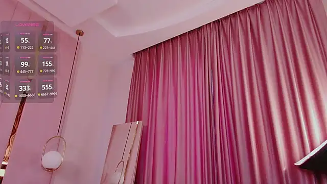 Miranda Kerry online show from April 11, 6:32 am