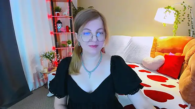 YourUniverser online show from April 14, 9:36 am